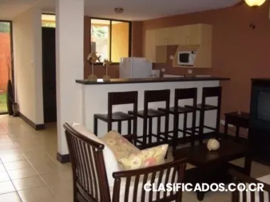 $660 renta de condominios 2 habitaciones. 1 mes gratis