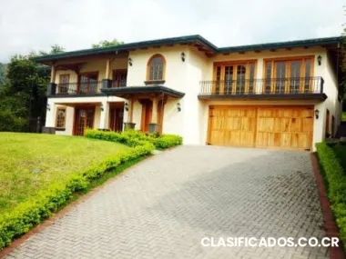 870 - casa residencial de lujo en santa ana