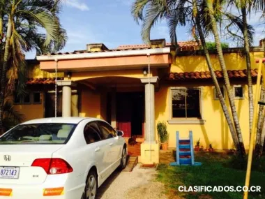 Alquiler de casa en santa cruz, guanacaste