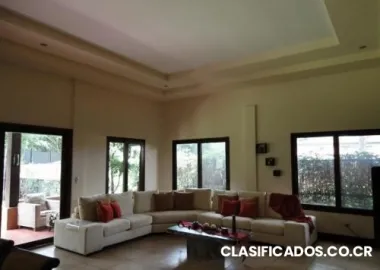 Alquiler de casa lujosa en santa ana