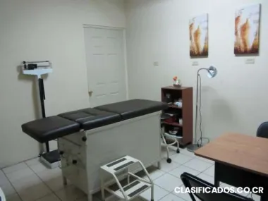 Alquiler de consultorio en calle principal hacia desamparados