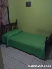 Alquiler habitación hombre gay serio