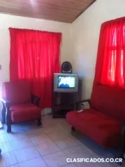 Alquilo cabina amueblada en playa tamarindo 30mil x noche