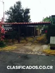 Alquilo casa en san antonio de desamparados, 500 metros sureste de la plazoleta.