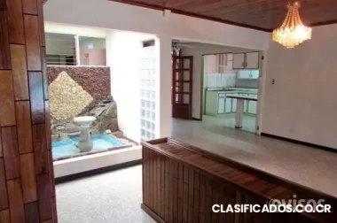 Alquilo cuartos en gran casa semiamueblada de lujo