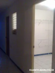 Alquilo habitacion para compartir apartamento