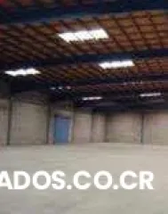 Alquilo local excelente punto comercial