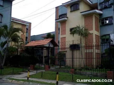 Apartamento duplex en condominio (3er y 4to piso)