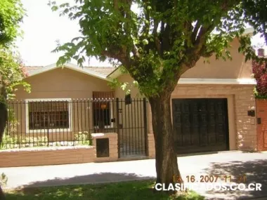 Argentina dueño vende chalet