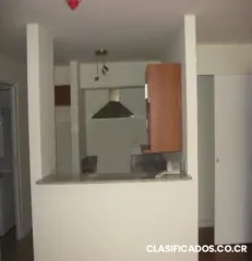 Bello apartamento para alquiler en condominio de lujo