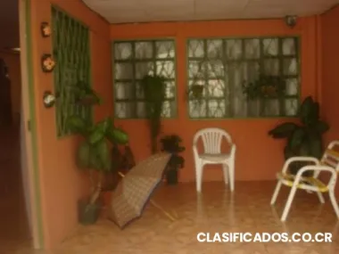 Casa 19.500 millones-2254-9560 internet,cable,teléfono,luz y agua.