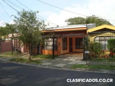 Casa en alquiler, 3 cuartos, 2 baños $700-guachipelín