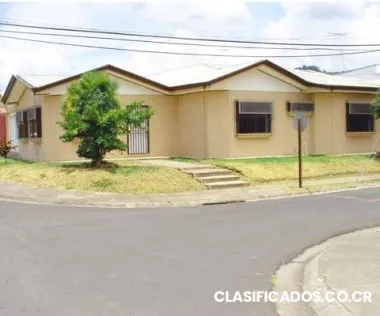 Casa en residencial el cacique, el guarco (cartago)