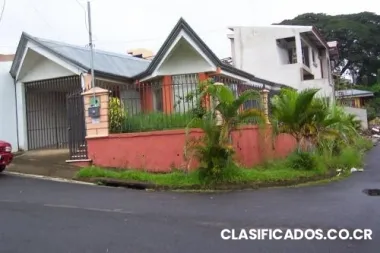 Casa esquinera en residencial campo verde, canoas
