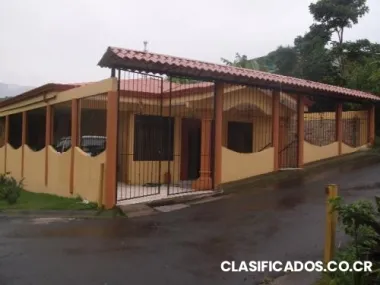 Casa muy espaciosa serca del centro poas