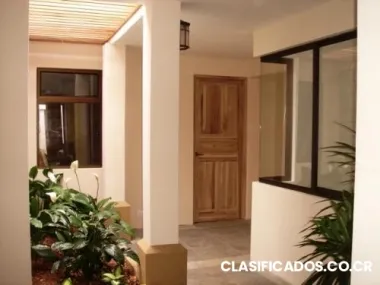 Casa nueva y lujosa estilo colonial 5min pz centro