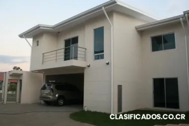 Condominio paseo real