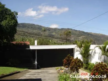 Escazu se alquila/vende propiedad ideal para oficinas amplio parqueo