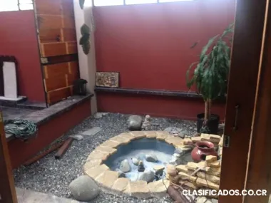 Espectacular casa en alquiler, en limon centro, para residencia u oficinas!