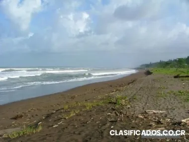Finca con 2 kilometros de playa