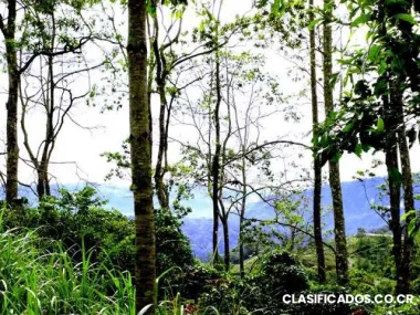 Finca con vista al volcan turrialba