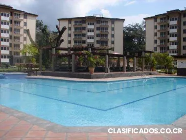 Hermoso condominio en edificio, jaco