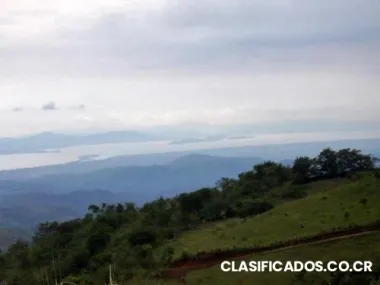 Lote con excellente vista al oceano pacifico