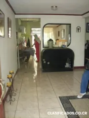 Lujosa casa en b.francisco peralta