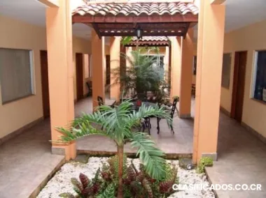 Oficinas en alquiler sabana este por soda tapia