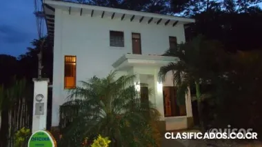 Renta casa en villas nacazcol, playas del coco