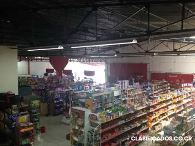 Se alquila bodega de 410m2 y 6m de alto