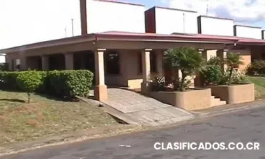 Se alquila casa grande y nueva