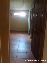 Se alquila casa nueva