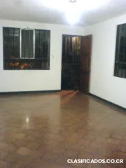 Se alquila departamento