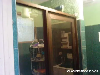 Se alquila habitacion en heredia, cerca de la una