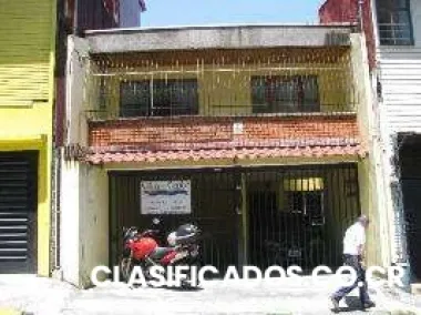 Se alquila linda oficina en barrio amón.