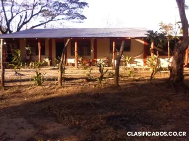 Se alquila o se vende casa grande y bella