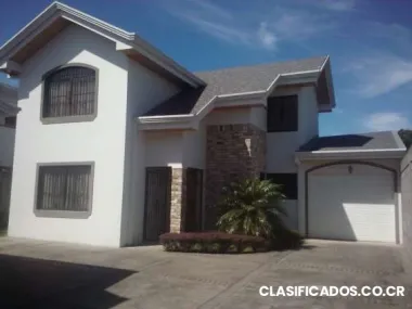 Se alquilan hermosas casas en condominio