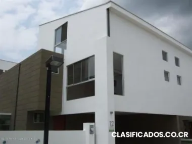 Se vende casa en santa ana