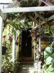 Se vende o cambia casa ubicada en cartago