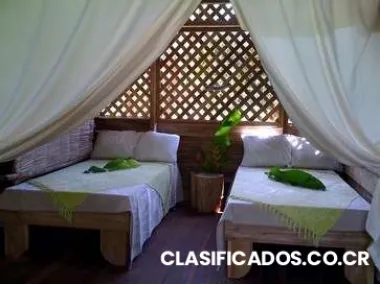 Se vende propiedad con cabañas en limón.