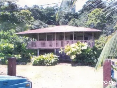 Terreno en hone creek talamanca.