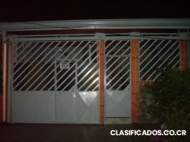 Vendo o cambio casa, 4hab, cochera, 2 baños 40 millones