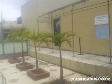 Venta de centro comercial en romuser