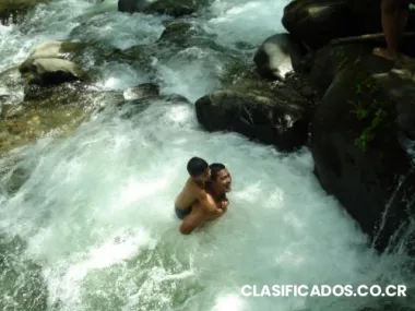 130 mil colones por mes y la cedula y es suyo 500m2