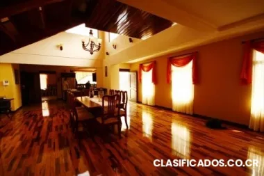 3beds 2.5 baths panoramic view house