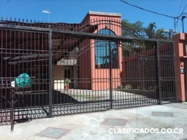 4 apartamentos en el centro grecia