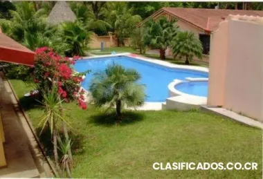 667-casa en la mejor playa del pacífico norte: puerto carrillo.