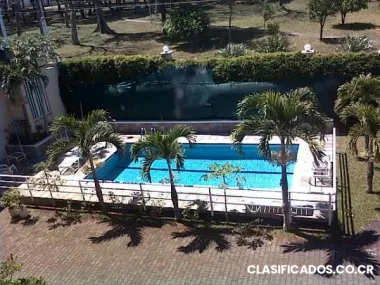 Acogedor apartamento amueblado con piscina