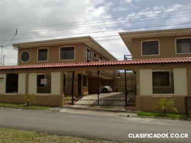 Alquiler de condominio, en el residencial el silo.